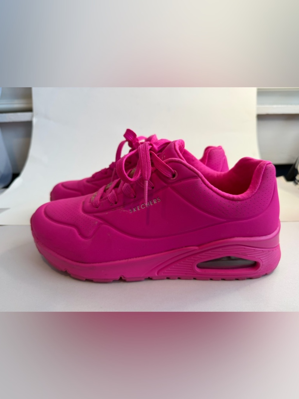 Skechers Street Uno Stand On Air (Women's Size 7.5 Wide Width Hot Pink